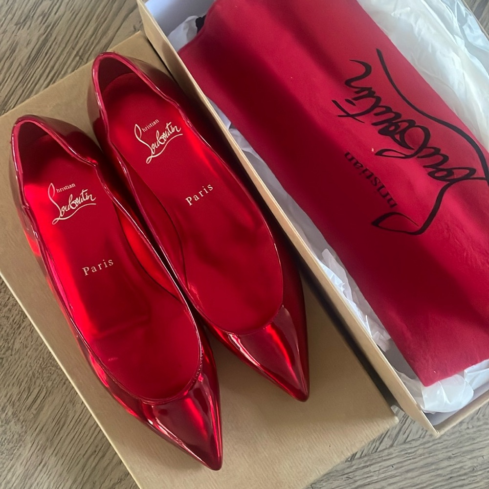 LOUBOUTIN flats